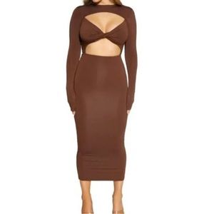 NWT Naked Wardrobe Cut Out Long Sleeve Bodycon
Midi Dress - Brown - L